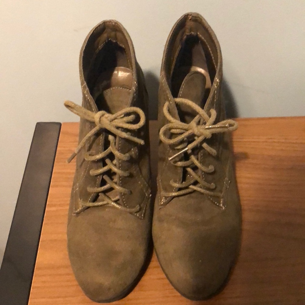 Booties with heel